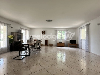 Maison vendu 4 pièces de 131,59 m² à Montaigut-sur-Save