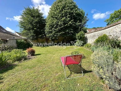 Maison à vendre 10 pièces de 280 m² à Jouy-le-Moutier
