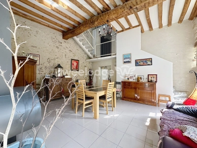 Maison à vendre 10 pièces de 280 m² à Jouy-le-Moutier