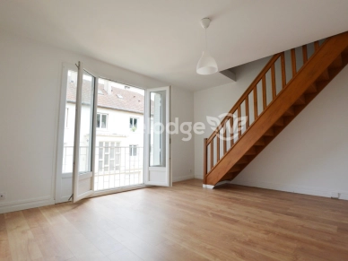 Appartement à louer 6 pièces de 110,7 m² à Rueil-Malmaison