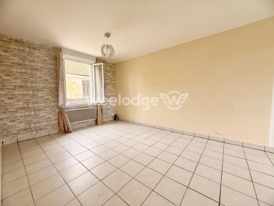 Immeuble à vendre à Condécourt