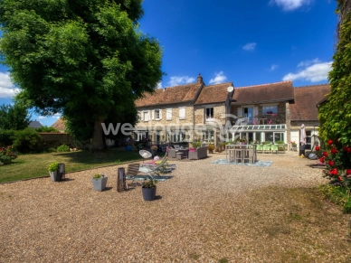 Maison à vendre 13 pièces de 450 m² à Pacy-sur-Eure