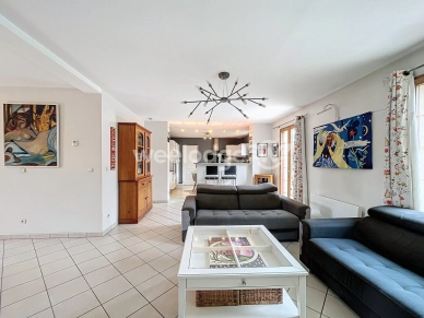 Maison à vendre 7 pièces de 168 m² à Maurecourt