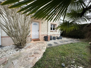 Maison à vendre 5 pièces de 109,1 m² à Pechbonnieu