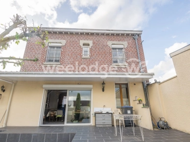 Maison à vendre 6 pièces de 161 m² à Escautpont