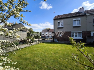 Maison à vendre 4 pièces de 72 m² à Feignies