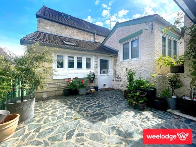 Maison à vendre 4 pièces de 67 m² à Jouy-le-Moutier
