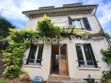 Maison à vendre 6 pièces de 120 m² à Conflans-Sainte-Honorine