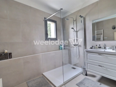 Maison à vendre 4 pièces de 107,96 m² à Cornillon-Confoux