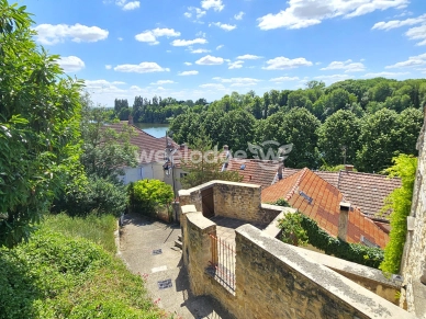 Maison à vendre 5 pièces de 102,3 m² à Conflans-Sainte-Honorine