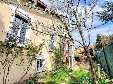 Maison à louer 3 pièces de 61 m² à Livry-Gargan