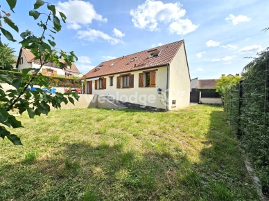 Maison à vendre 7 pièces de 149 m² à Chanteloup-les-Vignes