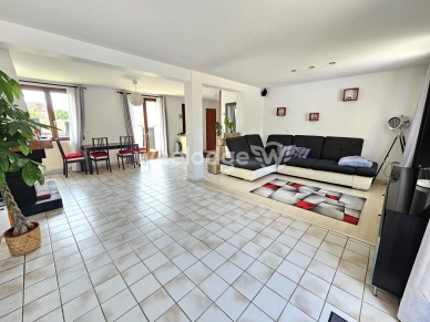 Maison à vendre 7 pièces de 149 m² à Chanteloup-les-Vignes