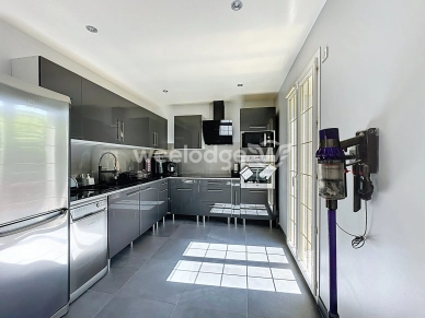 Maison à vendre 6 pièces de 100 m² à Saint-Ouen-l'Aumône