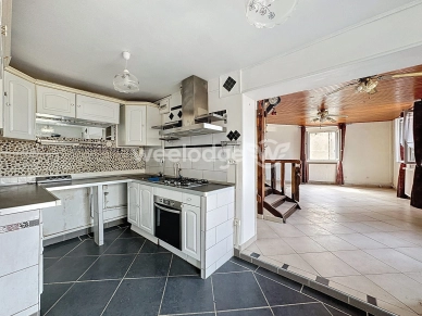 Maison à vendre 6 pièces de 113,62 m² à Chanteloup-les-Vignes