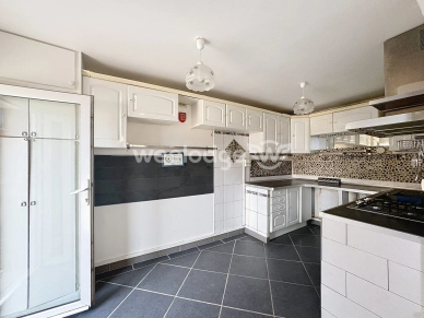 Maison à vendre 6 pièces de 113,62 m² à Chanteloup-les-Vignes