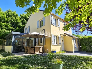 Maison à vendre 5 pièces de 117 m² à Conflans-Sainte-Honorine
