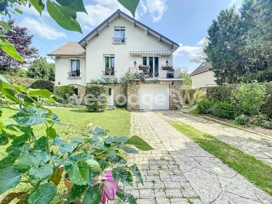 Maison à vendre 6 pièces de 125 m² à Vauréal
