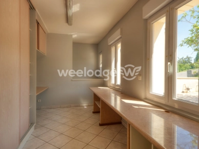 Maison à vendre 6 pièces de 218 m² à Bonnières-sur-Seine