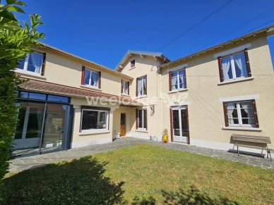 Maison à vendre 8 pièces de 149,31 m² à Conflans-Sainte-Honorine