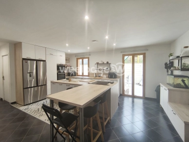 Maison à vendre 5 pièces de 138,51 m² à Bonnières-sur-Seine