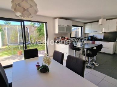 Maison à vendre 6 pièces de 154 m² à Bois-d'Arcy
