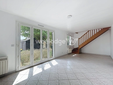 Maison à vendre 6 pièces de 106 m² à Éragny