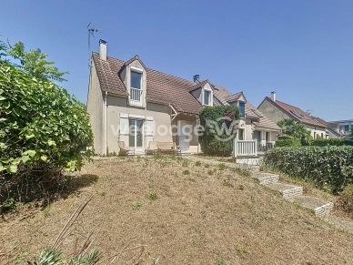 Maison à vendre 6 pièces de 110 m² à Conflans-Sainte-Honorine