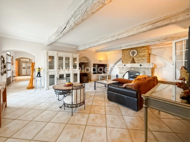 Maison à vendre 6 pièces de 270 m² à L'Isle-sur-la-Sorgue