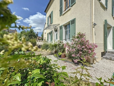 Maison à vendre 6 pièces de 101,43 m² à Chanteloup-les-Vignes