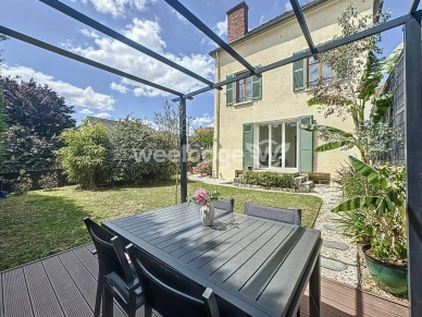 Maison à vendre 6 pièces de 101,43 m² à Chanteloup-les-Vignes