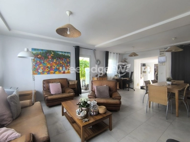 Maison à vendre 5 pièces de 100 m² à Conflans-Sainte-Honorine