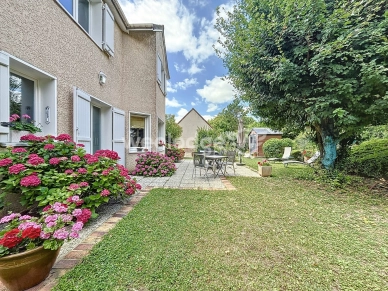 Maison à vendre 7 pièces de 146 m² à Chanteloup-les-Vignes