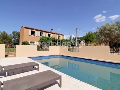 Maison à vendre 4 pièces de 143 m² à Auriol
