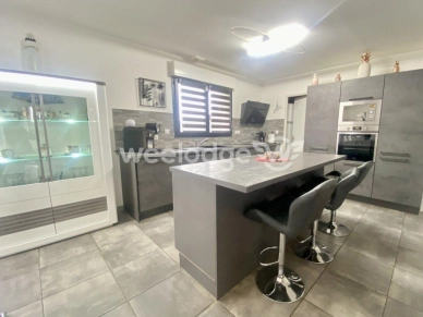 Maison à vendre 6 pièces de 115 m² à Saint-Clair-sur-Epte