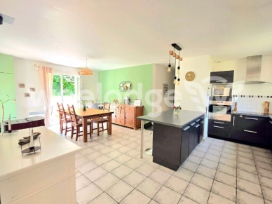 Maison à vendre 4 pièces de 85 m² à Mallemort