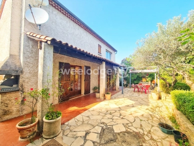 Maison à vendre 7 pièces de 148,17 m² à Manosque