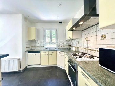 Maison à vendre 6 pièces de 123,9 m² à Jouy-le-Moutier