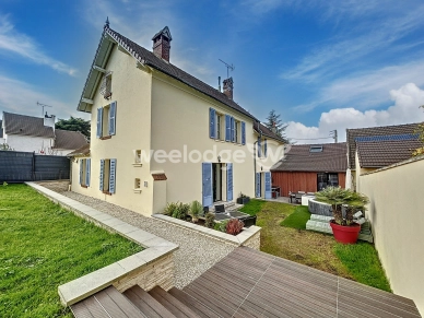 Maison à vendre 6 pièces de 169 m² à Éragny