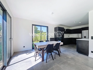 Maison à vendre 7 pièces de 117,14 m² à Éragny