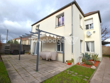 Maison à louer 5 pièces de 111,91 m² à Sartrouville