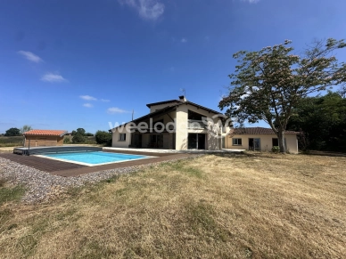Maison à vendre 8 pièces de 281,4 m² à Saint-Gaudens