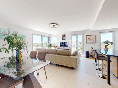 Appartement à vendre 4 pièces de 93 m² à Le Cannet