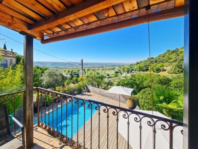 Maison à vendre 9 pièces de 278 m² à Villeneuve