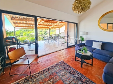 Maison à vendre 9 pièces de 278 m² à Villeneuve