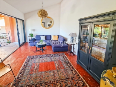 Maison à vendre 9 pièces de 278 m² à Villeneuve
