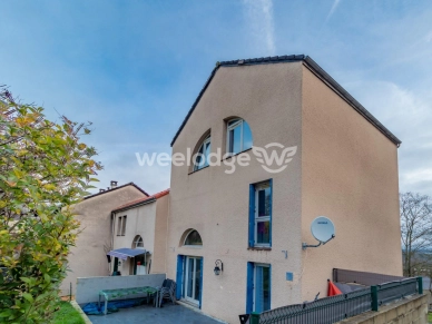 Maison à vendre 7 pièces de 130 m² à Jouy-le-Moutier