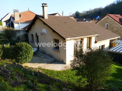 Maison à vendre 4 pièces de 90 m² à Jouy-le-Moutier
