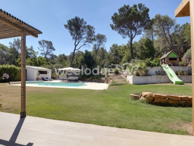 Maison à vendre 5 pièces de 141,42 m² à Peynier