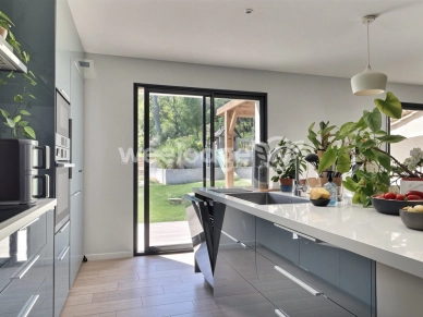 Maison à vendre 5 pièces de 141,42 m² à Peynier